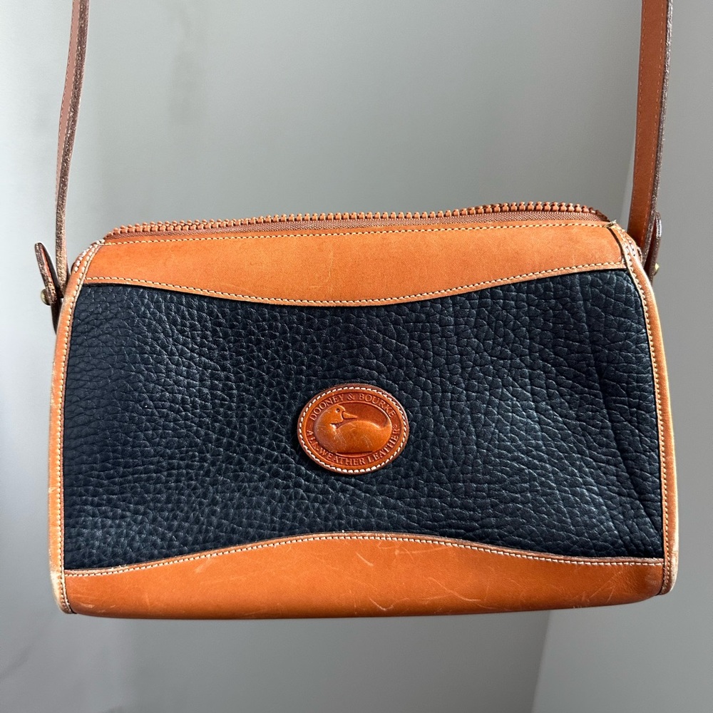 VTG 90s Rare Dooney & Bourke Crossbody Black and Brown Bag